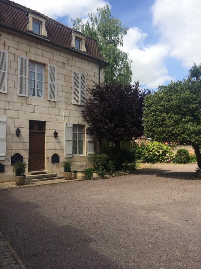 Hotel Des Cymaises Semur-en-Auxois Buitenkant foto